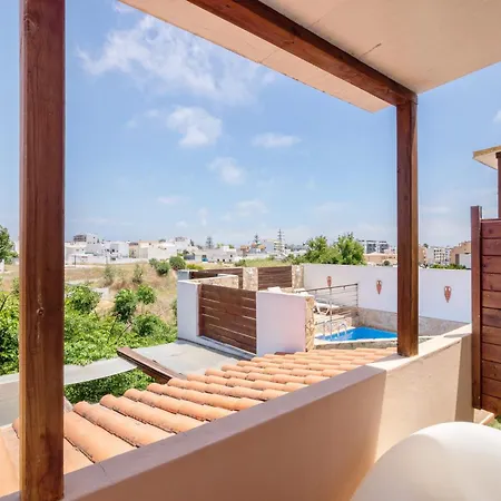 South Star 3* Quelfes